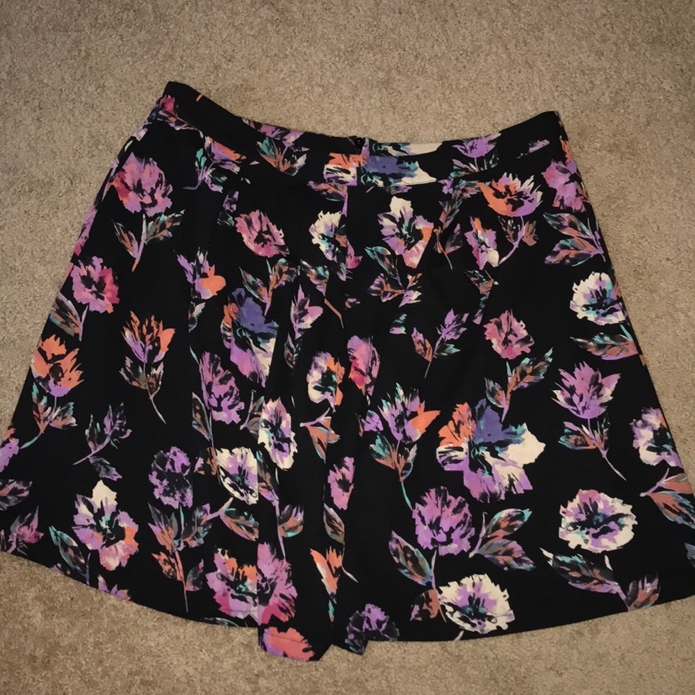 Pleated Floral Knee Length Skirt